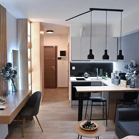 Efanton 1 Apartament Larissa