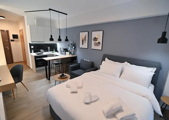 Efanton 1 * Λάρισα