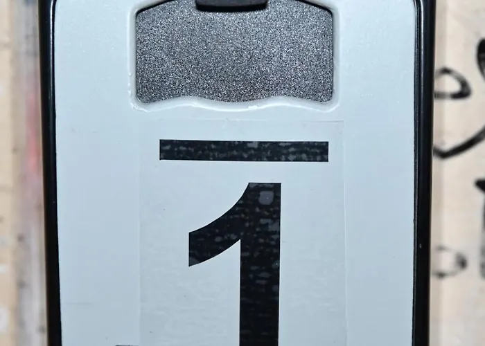 Efanton 1 * Λάρισα